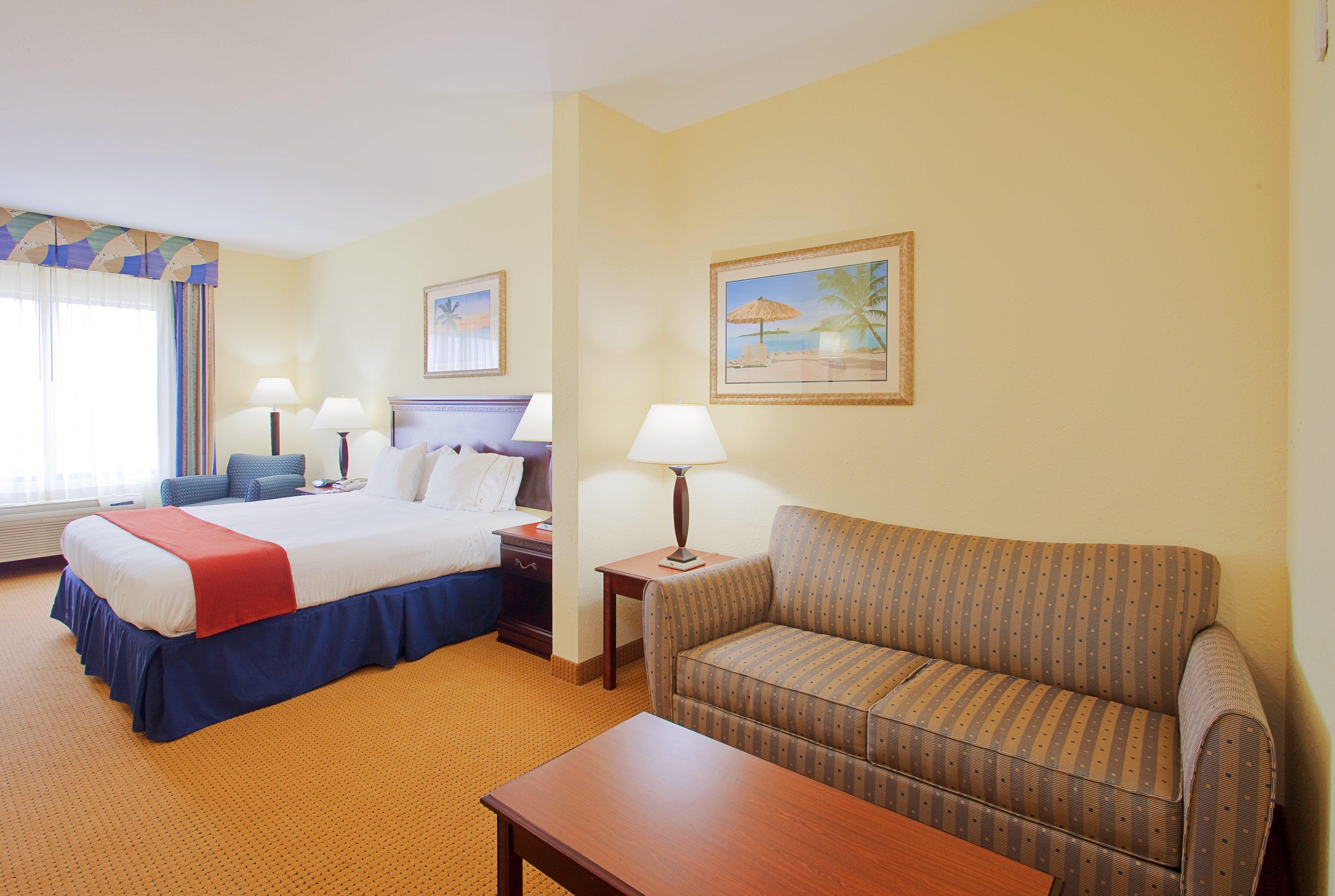 Holiday Inn Express Hotel & Suites Panama City-Tyndall Экстерьер фото